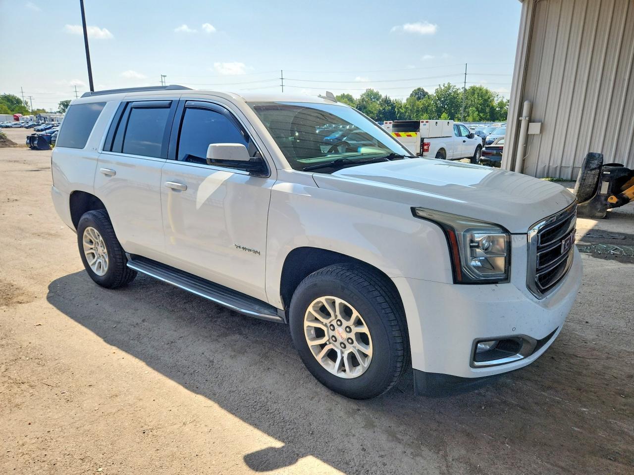 2016 GMC Yukon Sle - zdjęcie 4