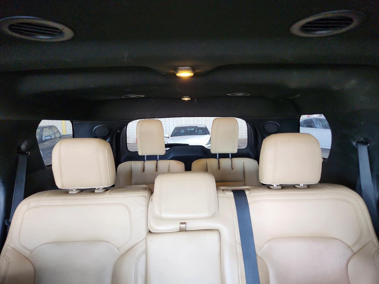 2017 Ford Explorer Limited - zdjęcie 10