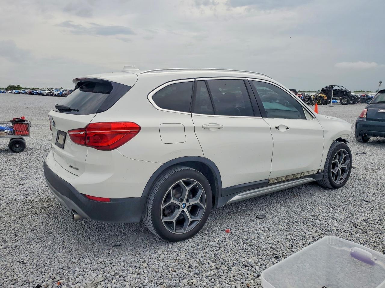 2018 BMW X1 Sdrive28I - zdjęcie 3