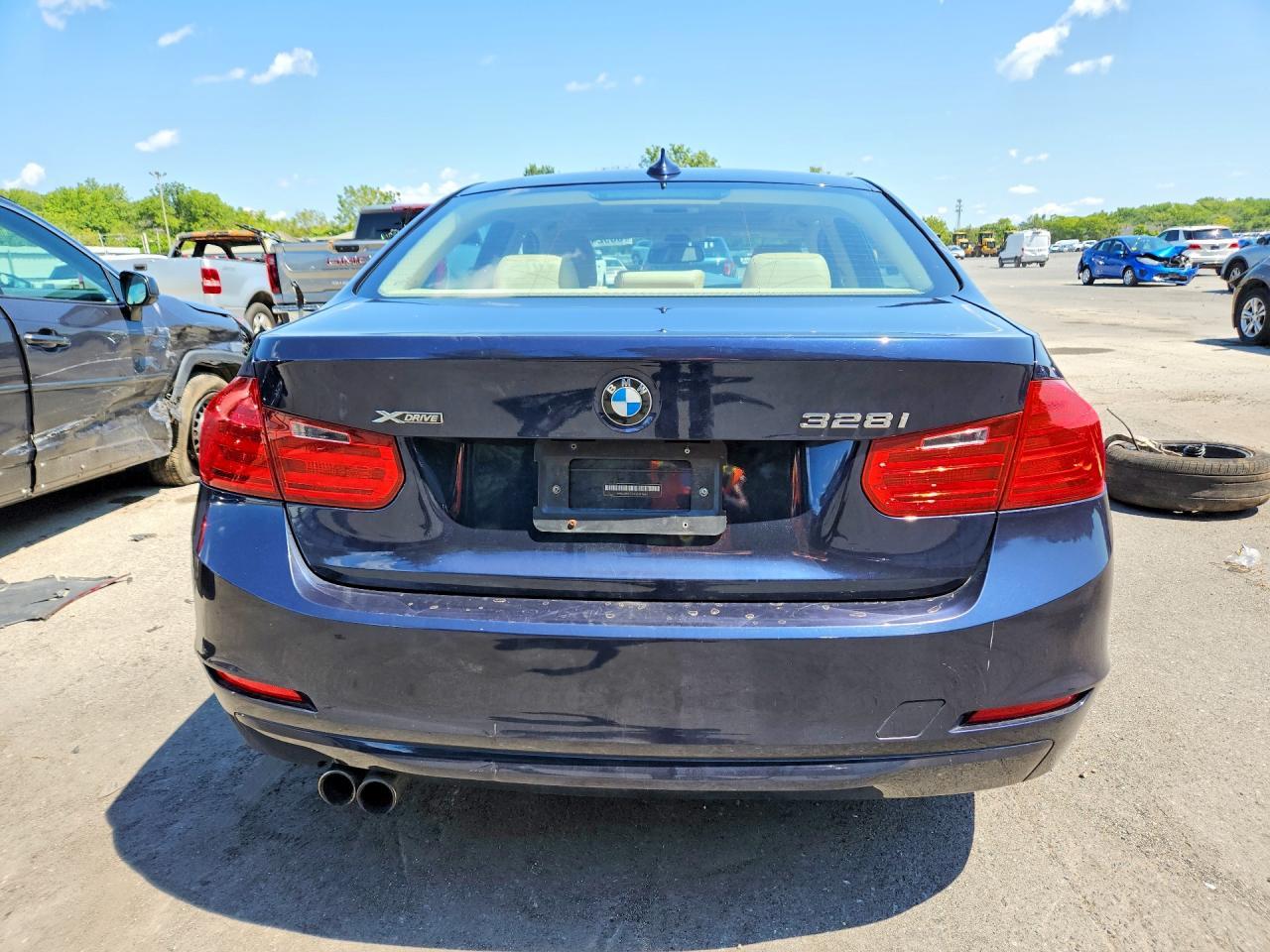2014 BMW Seria 3 328i - zdjęcie 6