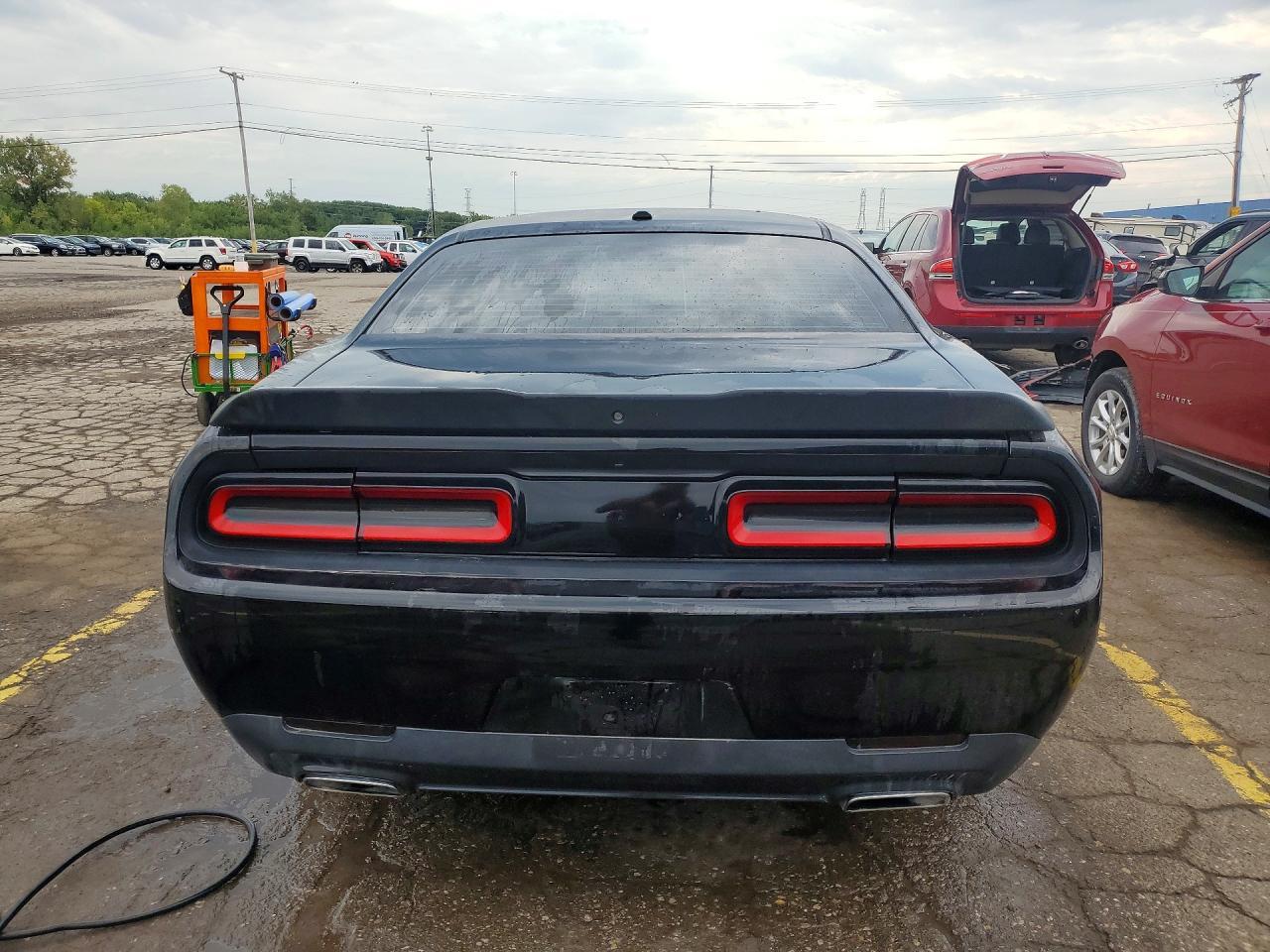 2016 Dodge Challenger Sxt - zdjęcie 6