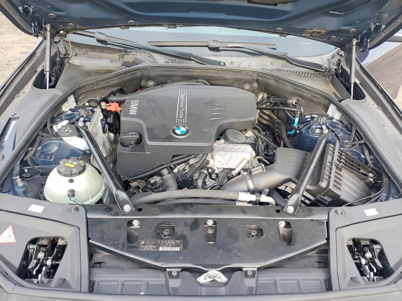 2015 BMW 528 I - zdjęcie 11