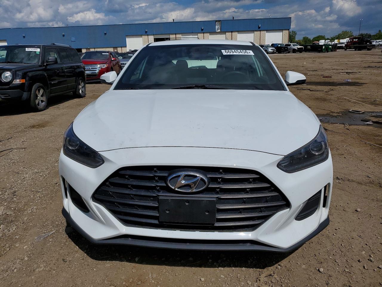 2019 Hyundai Veloster 2.0L - zdjęcie 5