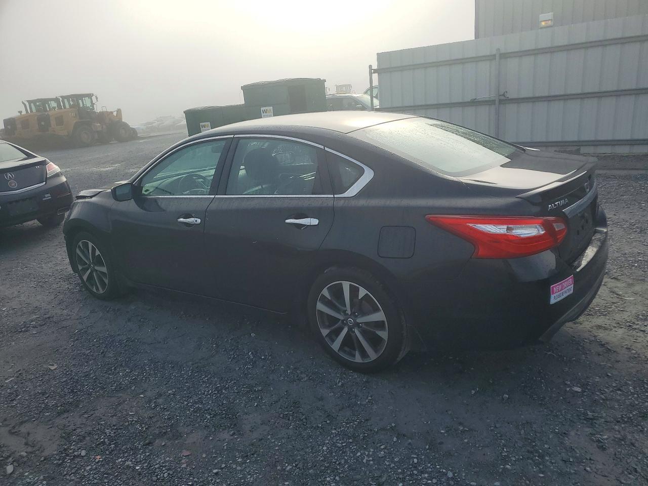 2016 Nissan Altima 2.5 Sr - zdjęcie 2