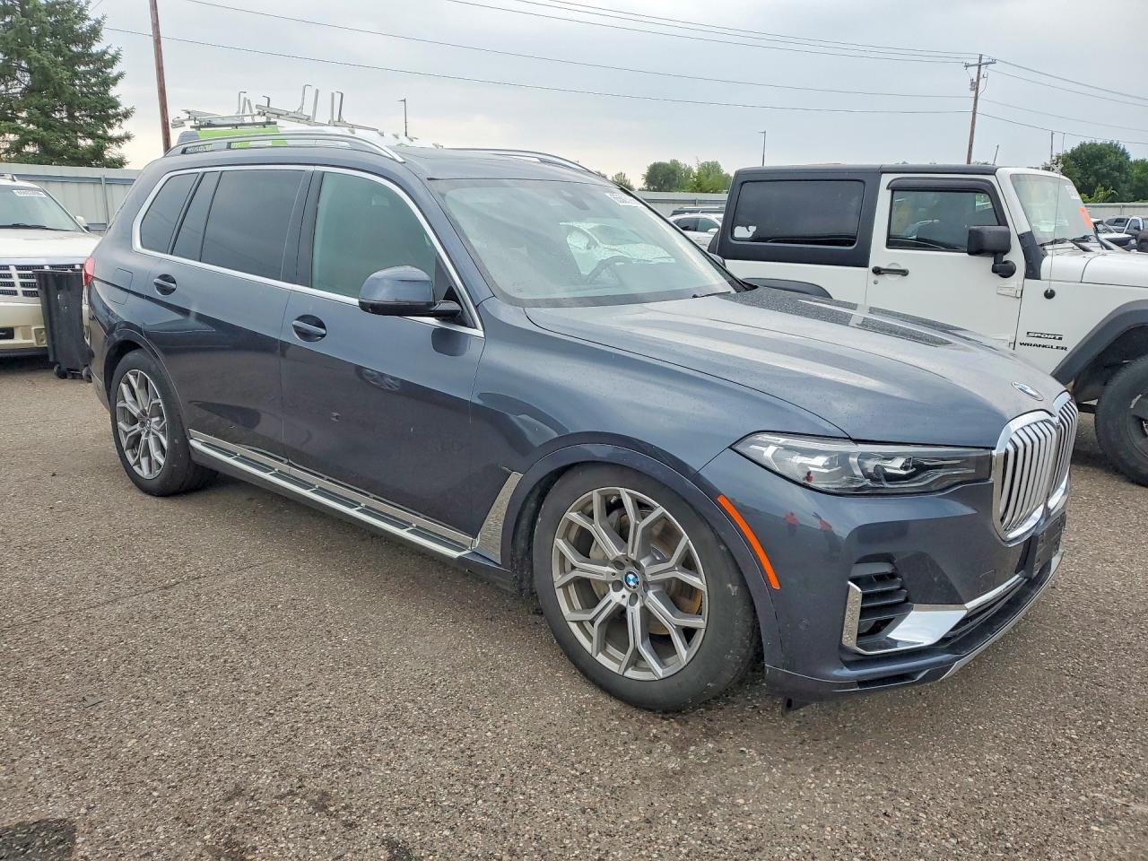 2020 BMW X7 xDrive50I - zdjęcie 4