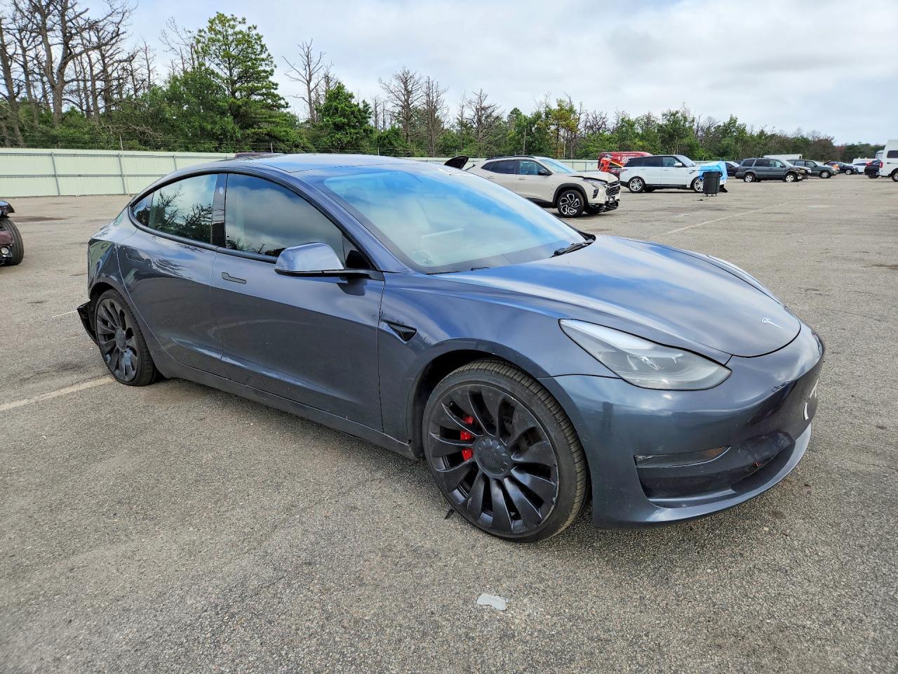 2022 Tesla Model 3 - zdjęcie 4