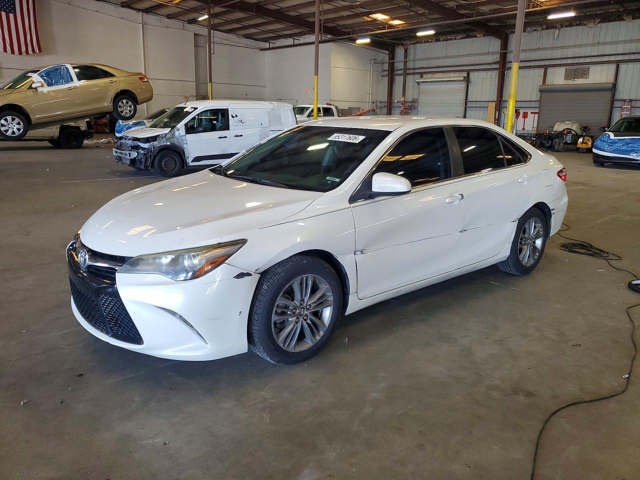 2015 Toyota Camry Se - zdjęcie główne