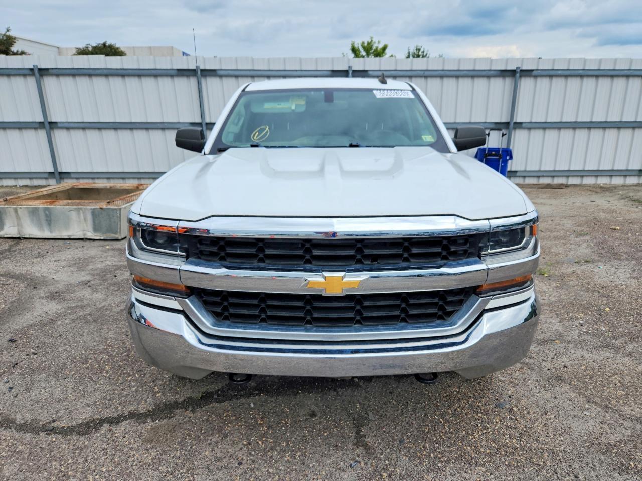 2018 Chevrolet Silverado K1500 - zdjęcie 5