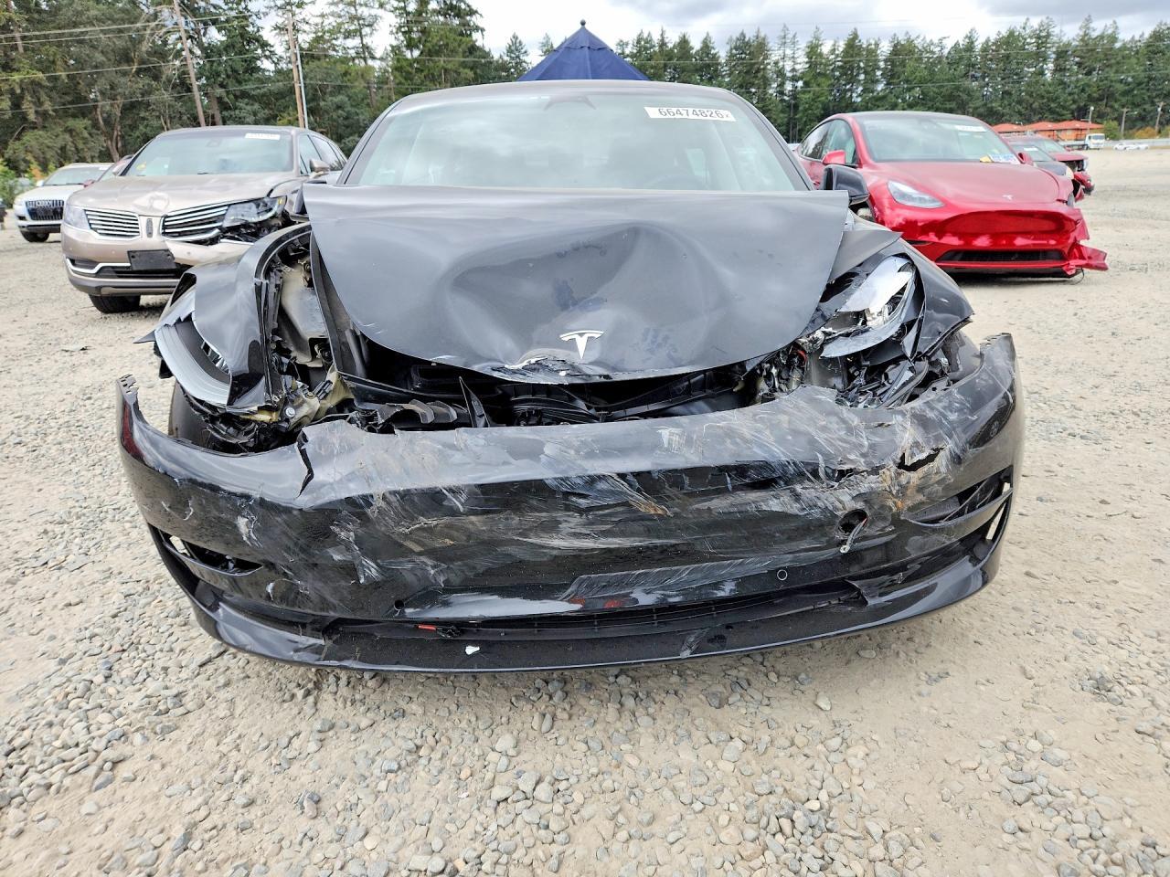 2022 Tesla Model 3 - zdjęcie 5