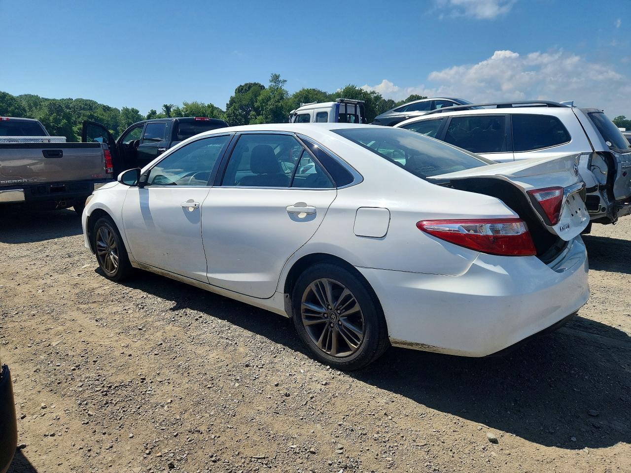 2017 Toyota Camry Se - zdjęcie 2