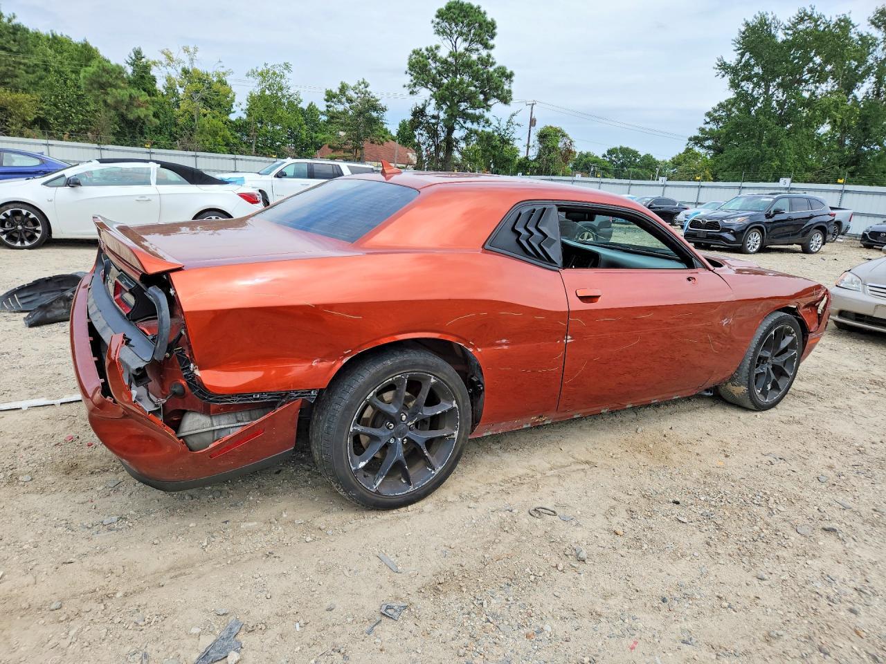 2021 Dodge Challenger Sxt - zdjęcie 3