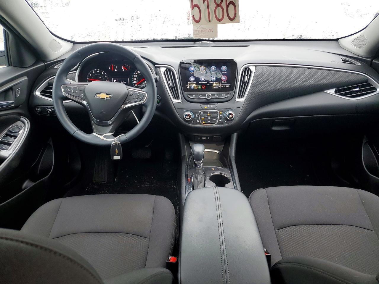 2025 Chevrolet Malibu Lt - zdjęcie 8