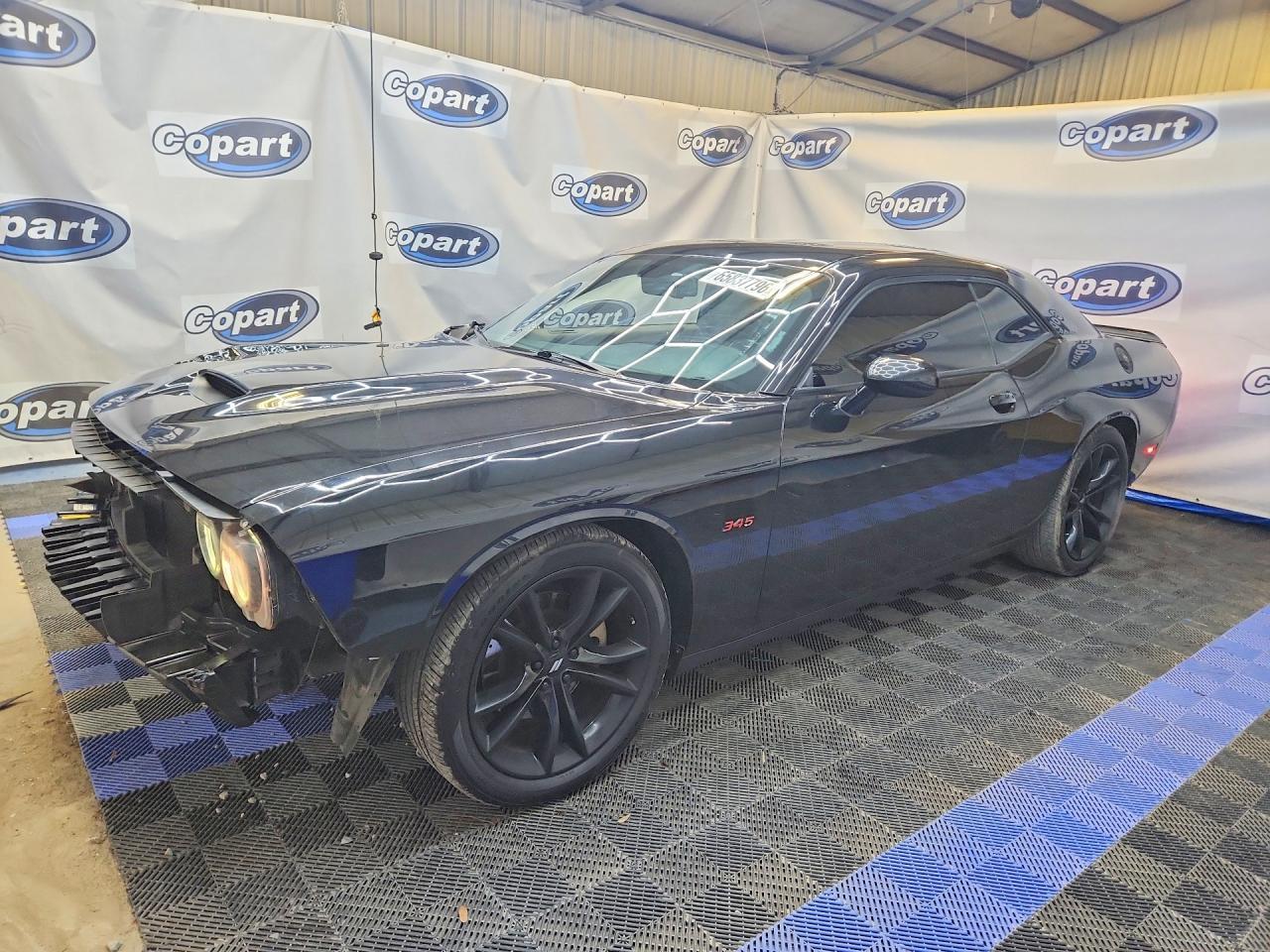 2021 Dodge Challenger R/T - zdjęcie główne