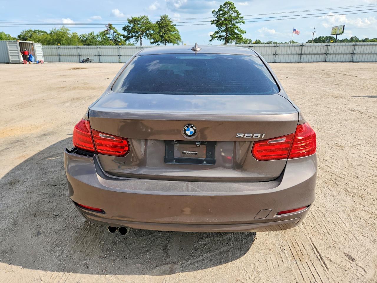 2014 BMW 328 I - zdjęcie 6