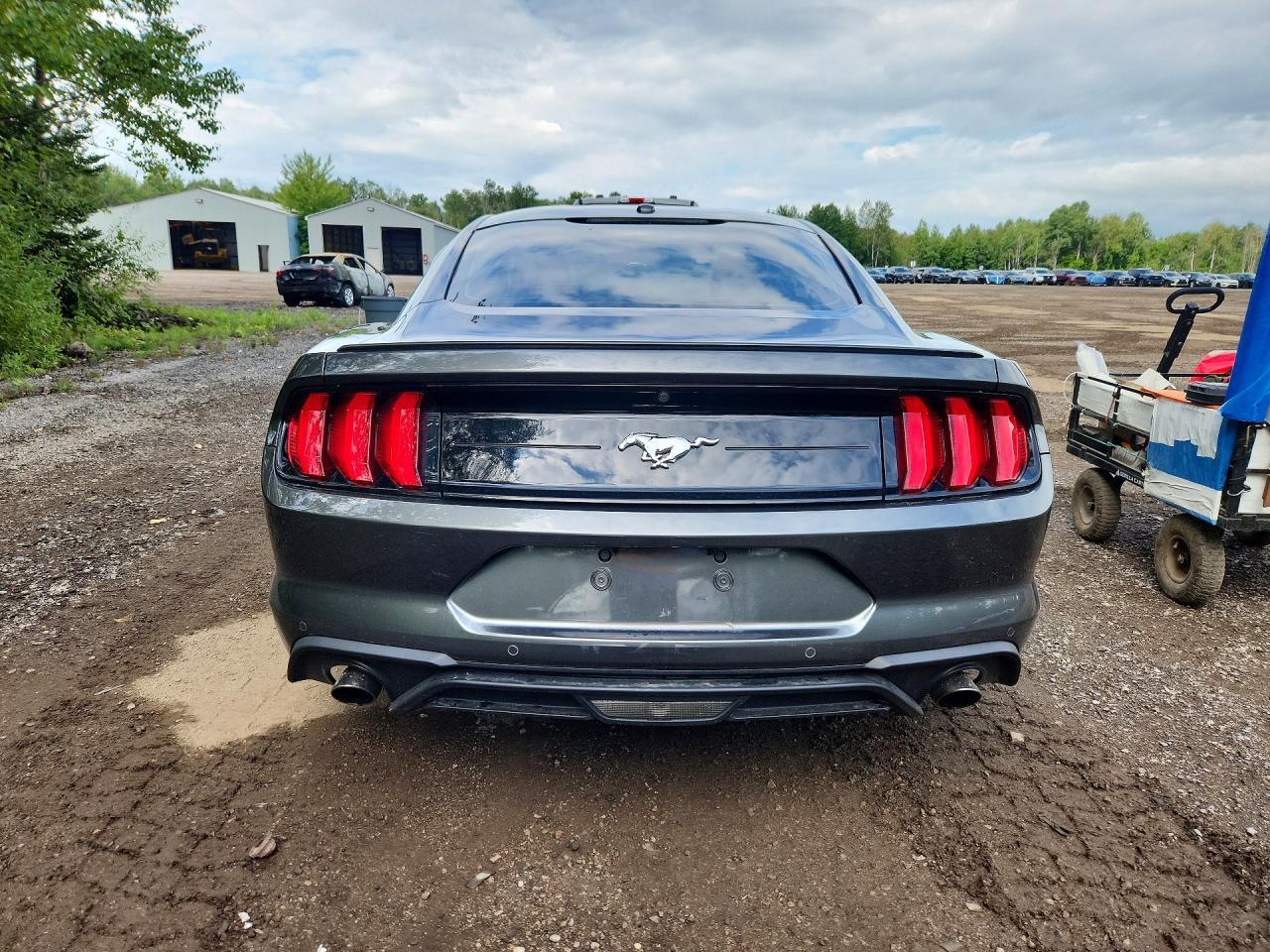 2020 Ford Mustang - zdjęcie 6