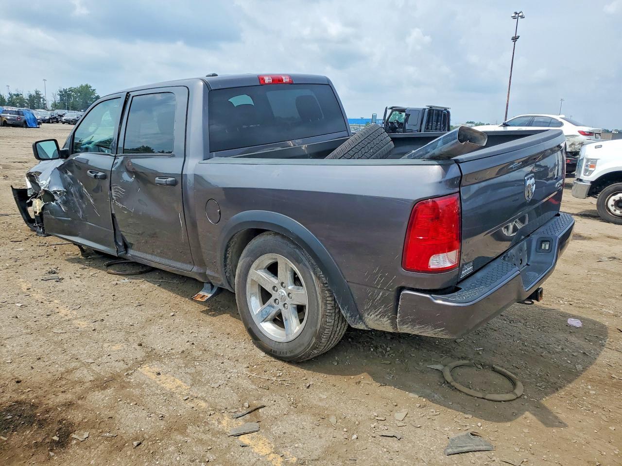2017 Ram 1500 St - zdjęcie 2