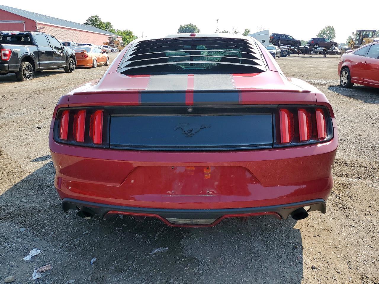 2016 Ford Mustang - zdjęcie 6