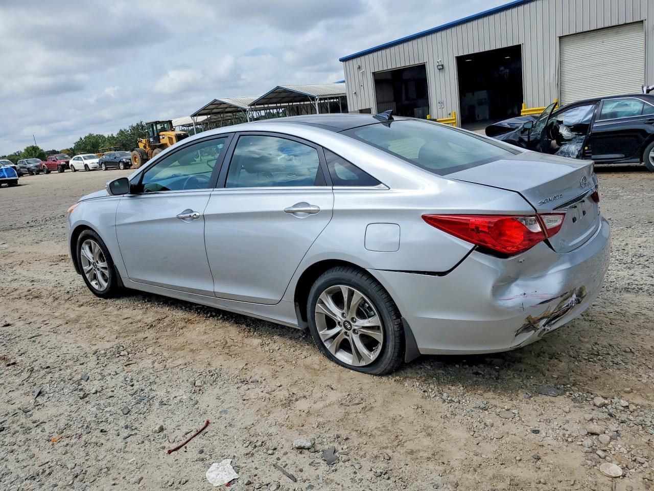 2013 Hyundai Sonata Limited - zdjęcie 2