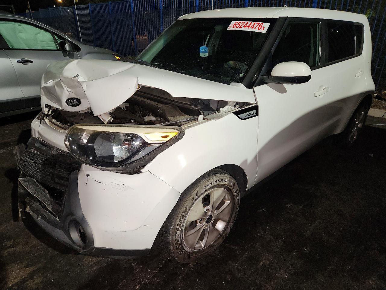 2016 Kia Soul Base - zdjęcie główne