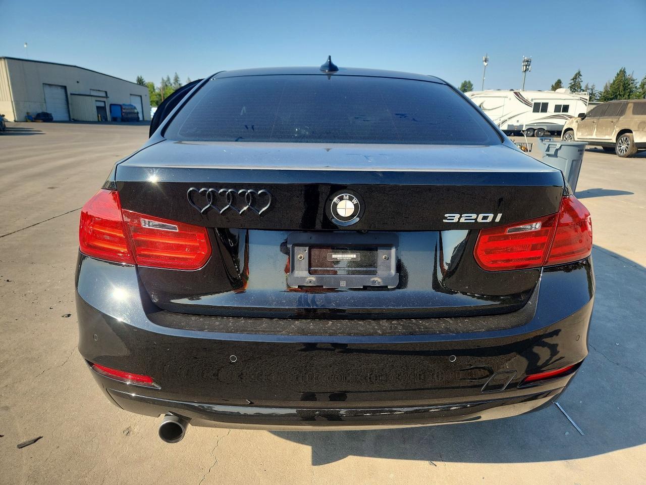 2014 BMW 320 I - zdjęcie 6