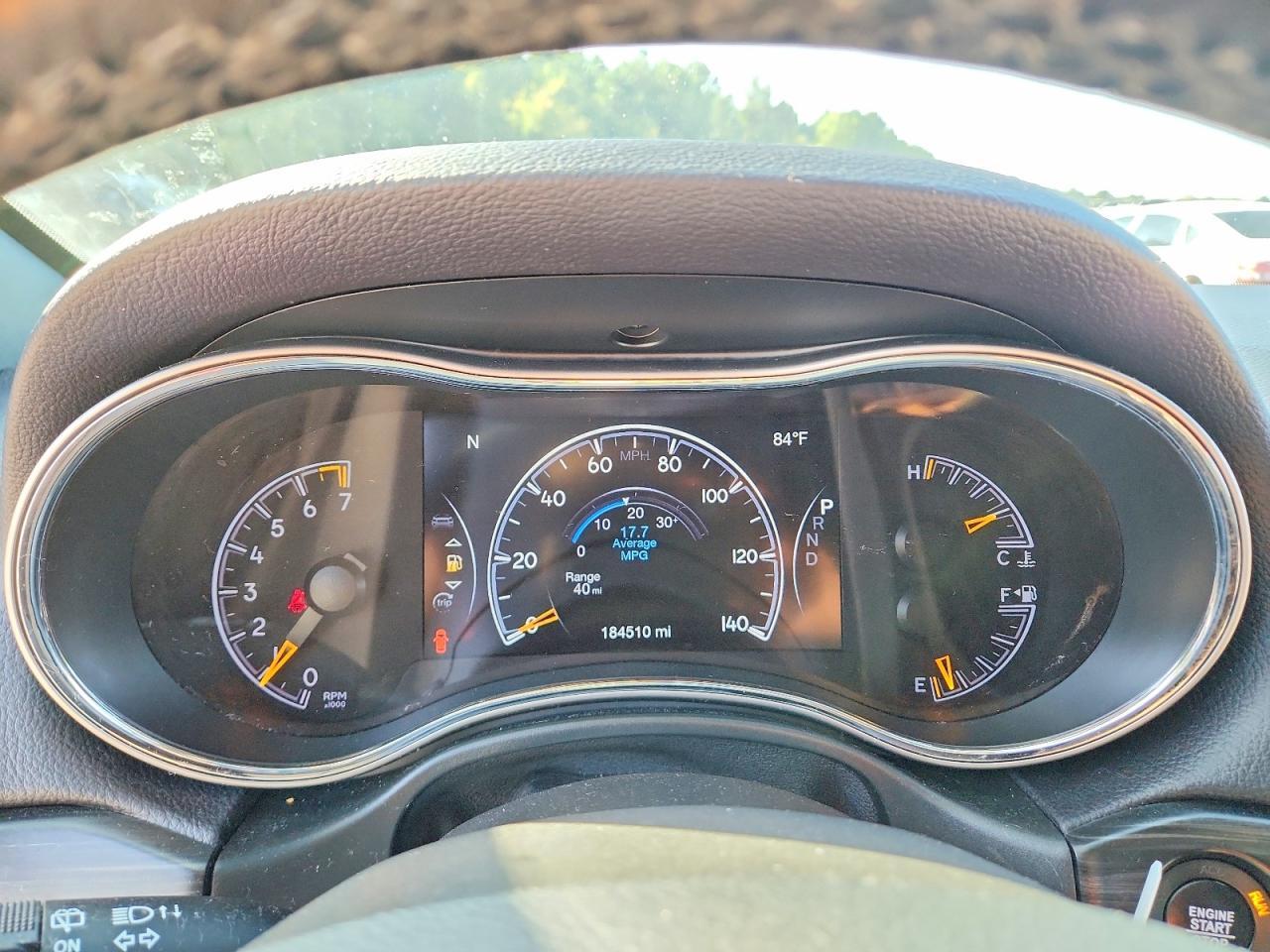2021 Jeep Grand Cherokee Limited - zdjęcie 9