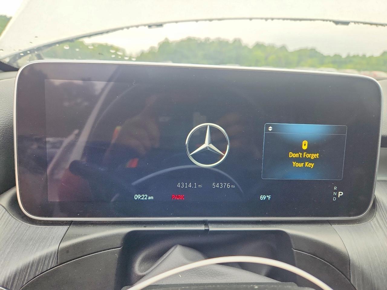 2024 Mercedes-Benz C 300 - zdjęcie 9