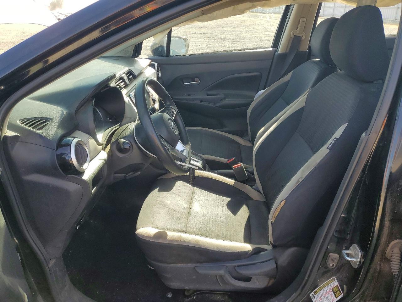 2020 Nissan Versa Sv - zdjęcie 7