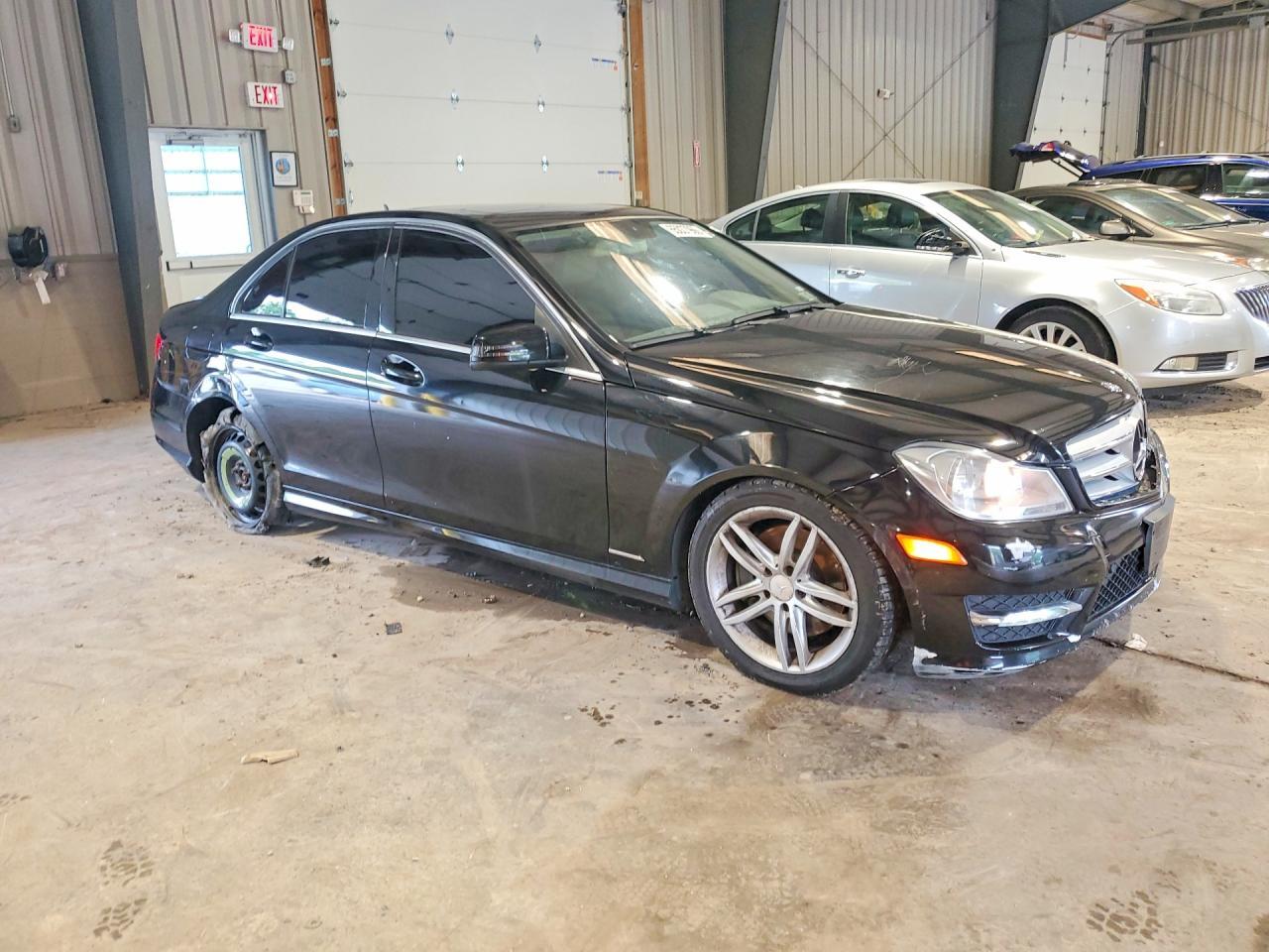 2013 Mercedes-Benz C 300 4Matic - zdjęcie 4