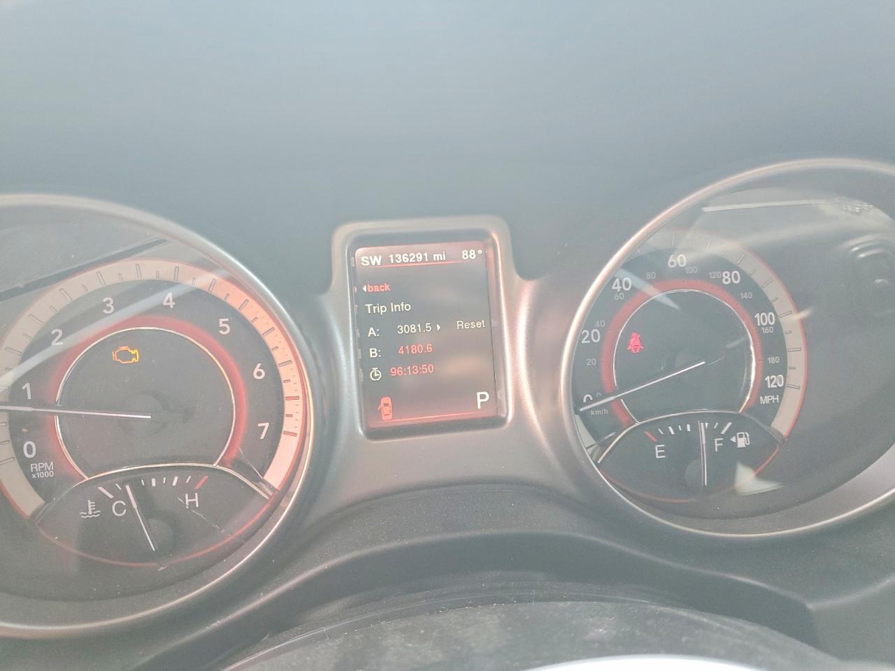 2018 Dodge Journey Crossroad - zdjęcie 9
