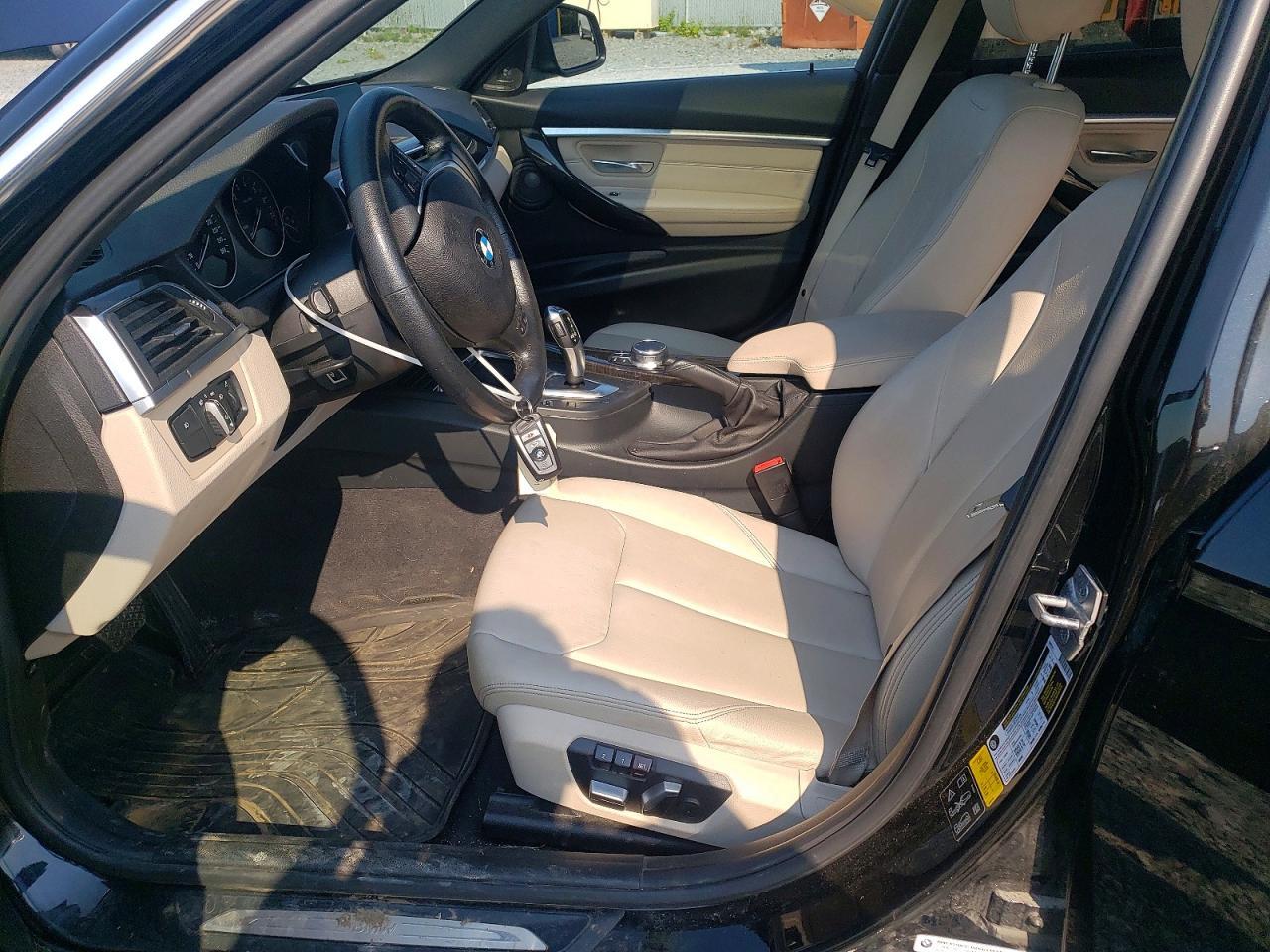 2017 BMW 330 Xi - zdjęcie 7