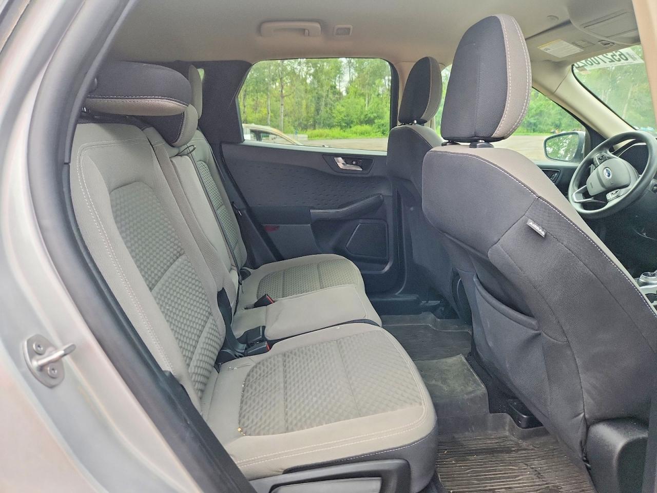 2020 Ford Escape - zdjęcie 11