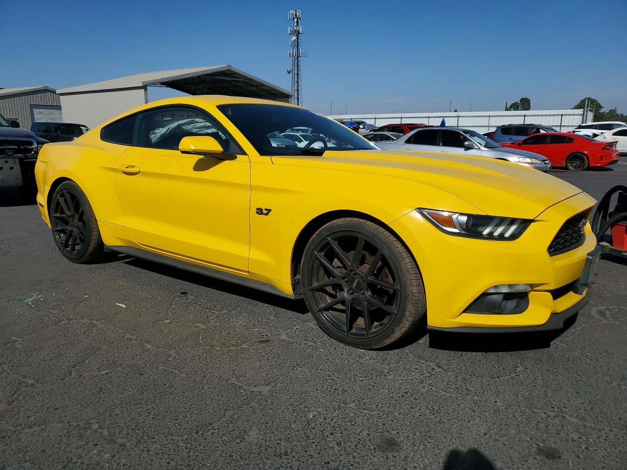 2016 Ford Mustang - zdjęcie 4