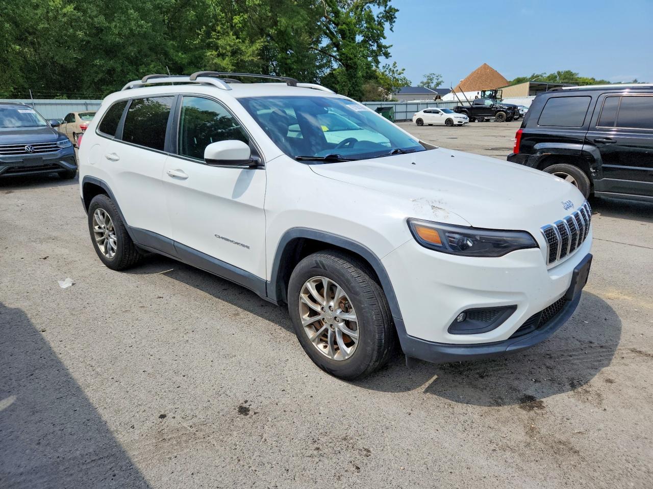 2019 Jeep Cherokee Latitude Plus - zdjęcie 4