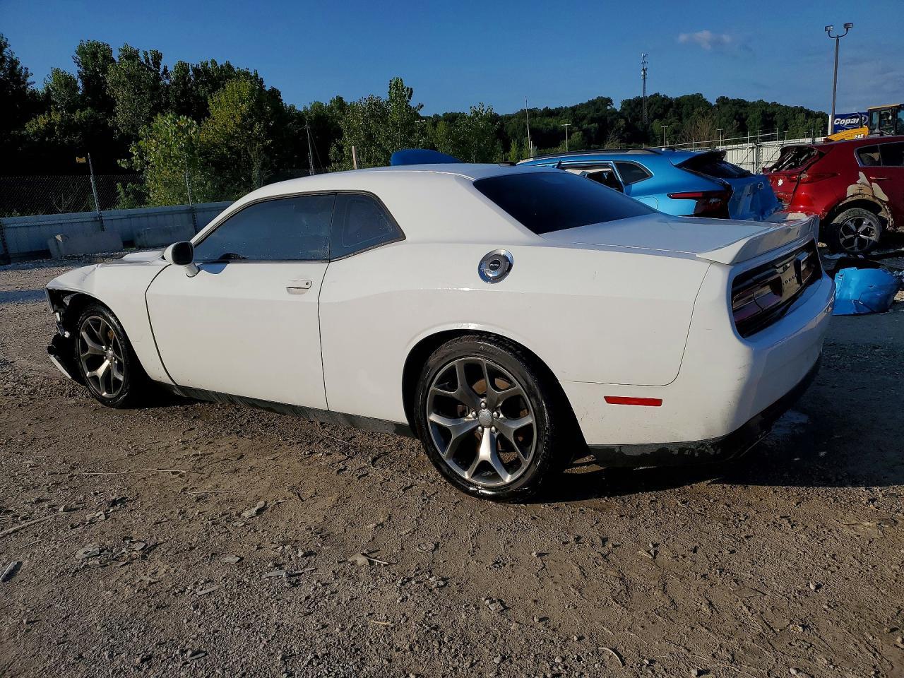 2015 Dodge Challenger Sxt - zdjęcie 2