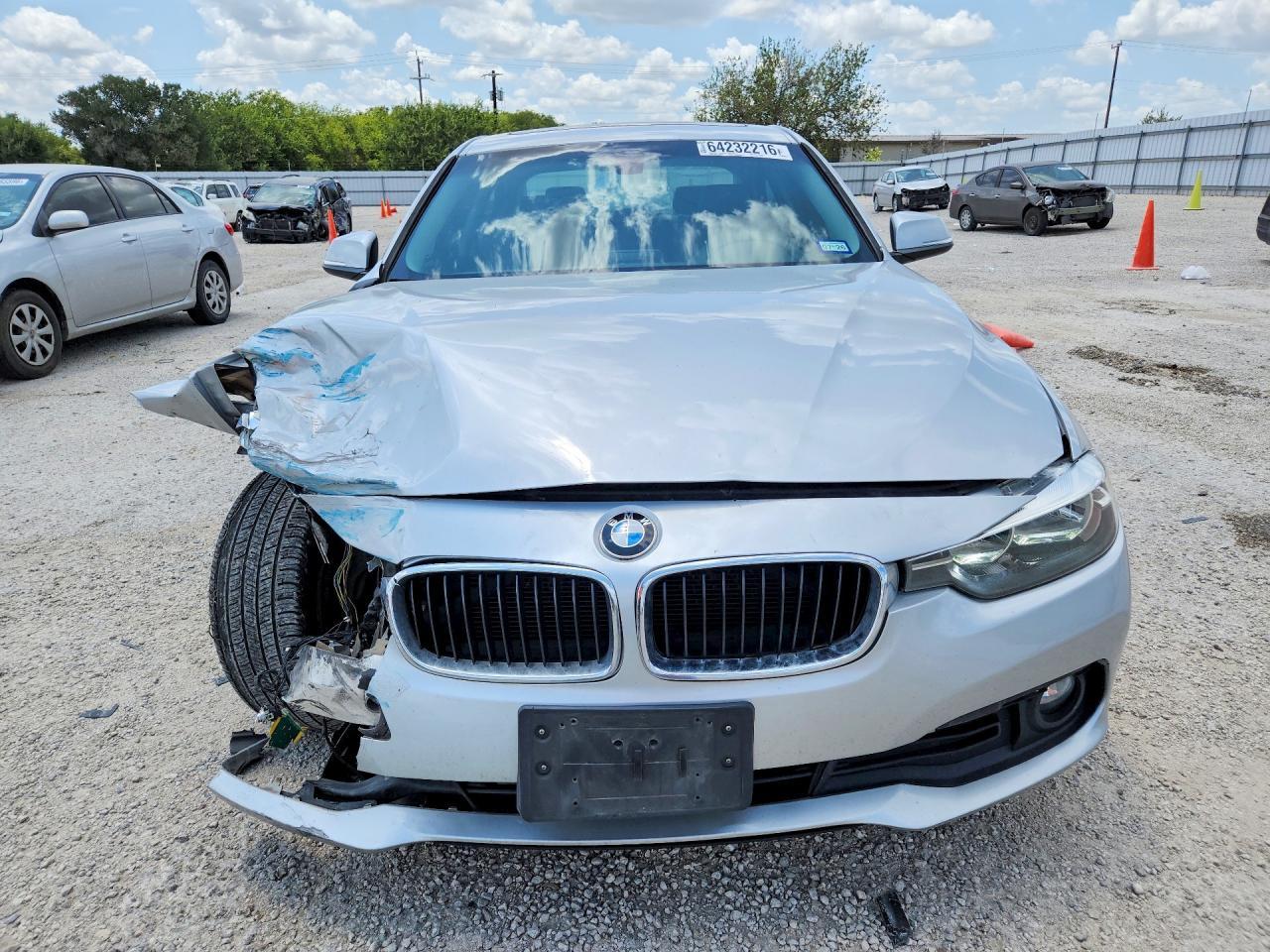 2016 BMW 320 I - zdjęcie 5