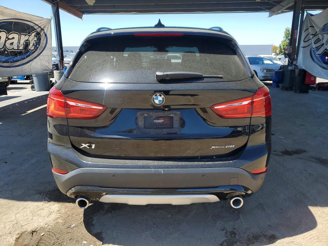 2021 BMW X1 xDrive28I - zdjęcie 6