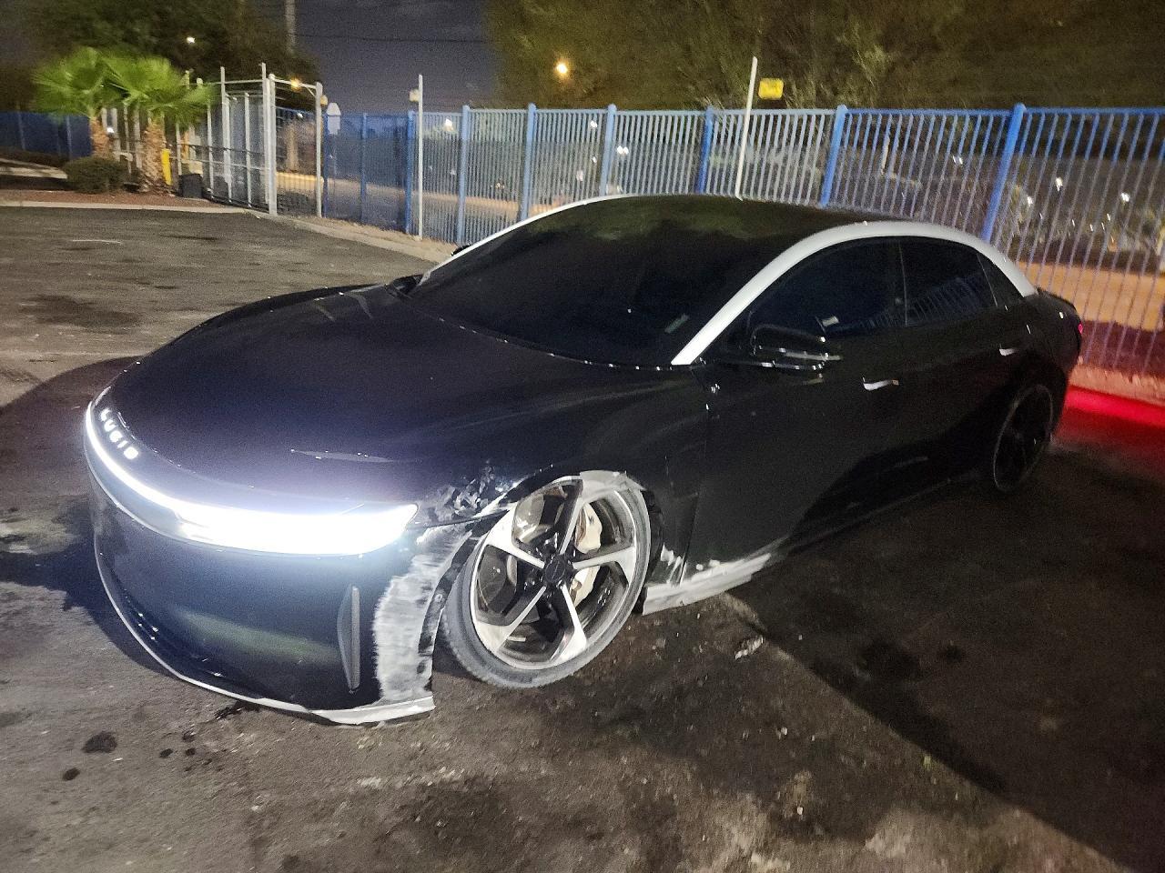 2023 Lucid Motors Air Touring - zdjęcie główne