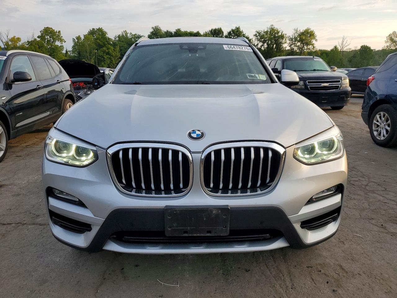 2019 BMW X3 xDrive30I - zdjęcie 5