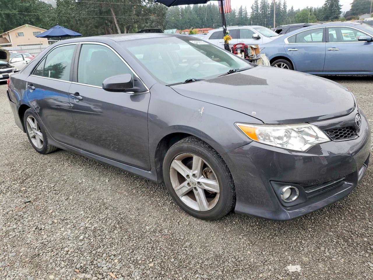 2013 Toyota Camry Se - zdjęcie 4