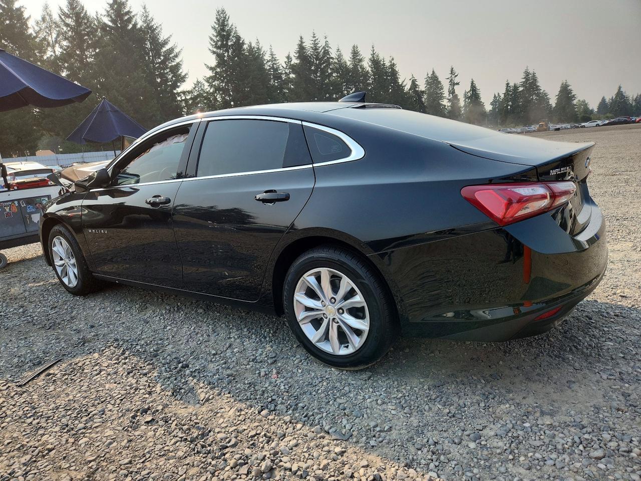 2022 Chevrolet Malibu Lt - zdjęcie 2