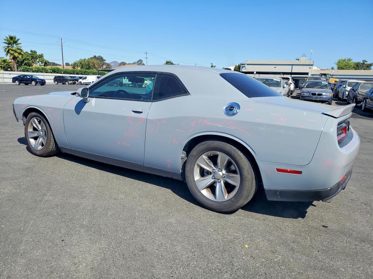 2022 Dodge Challenger Sxt - zdjęcie 2