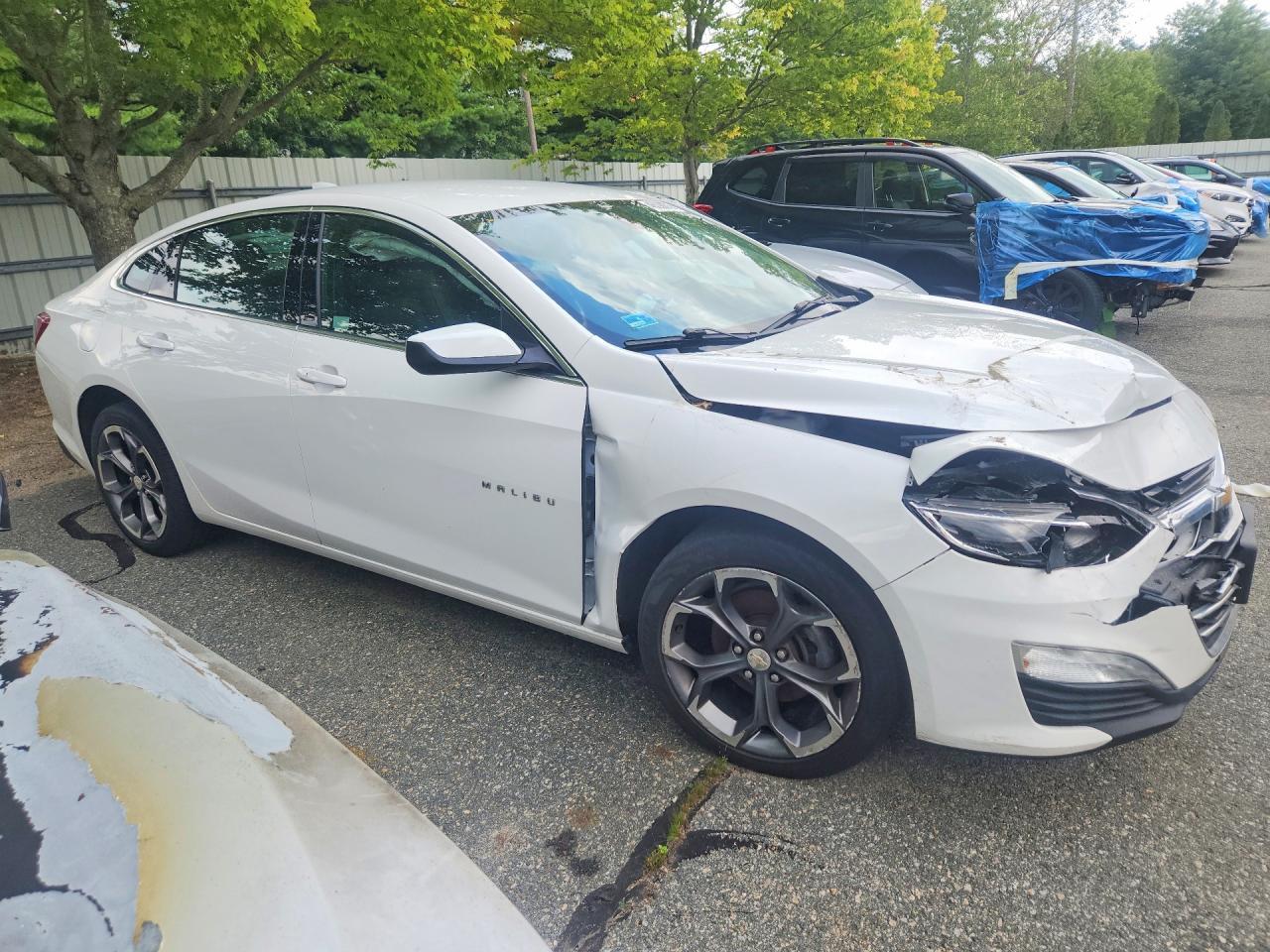 2021 Chevrolet Malibu Lt - zdjęcie 4
