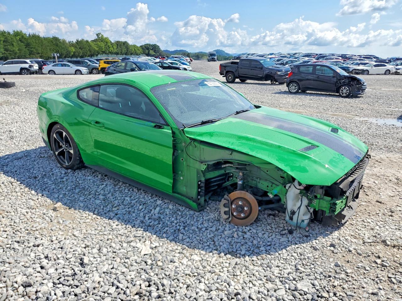 2019 Ford Mustang - zdjęcie 4