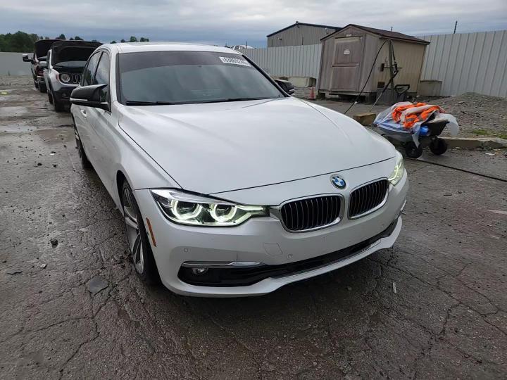 2018 BMW Seria 3 330i - zdjęcie 13