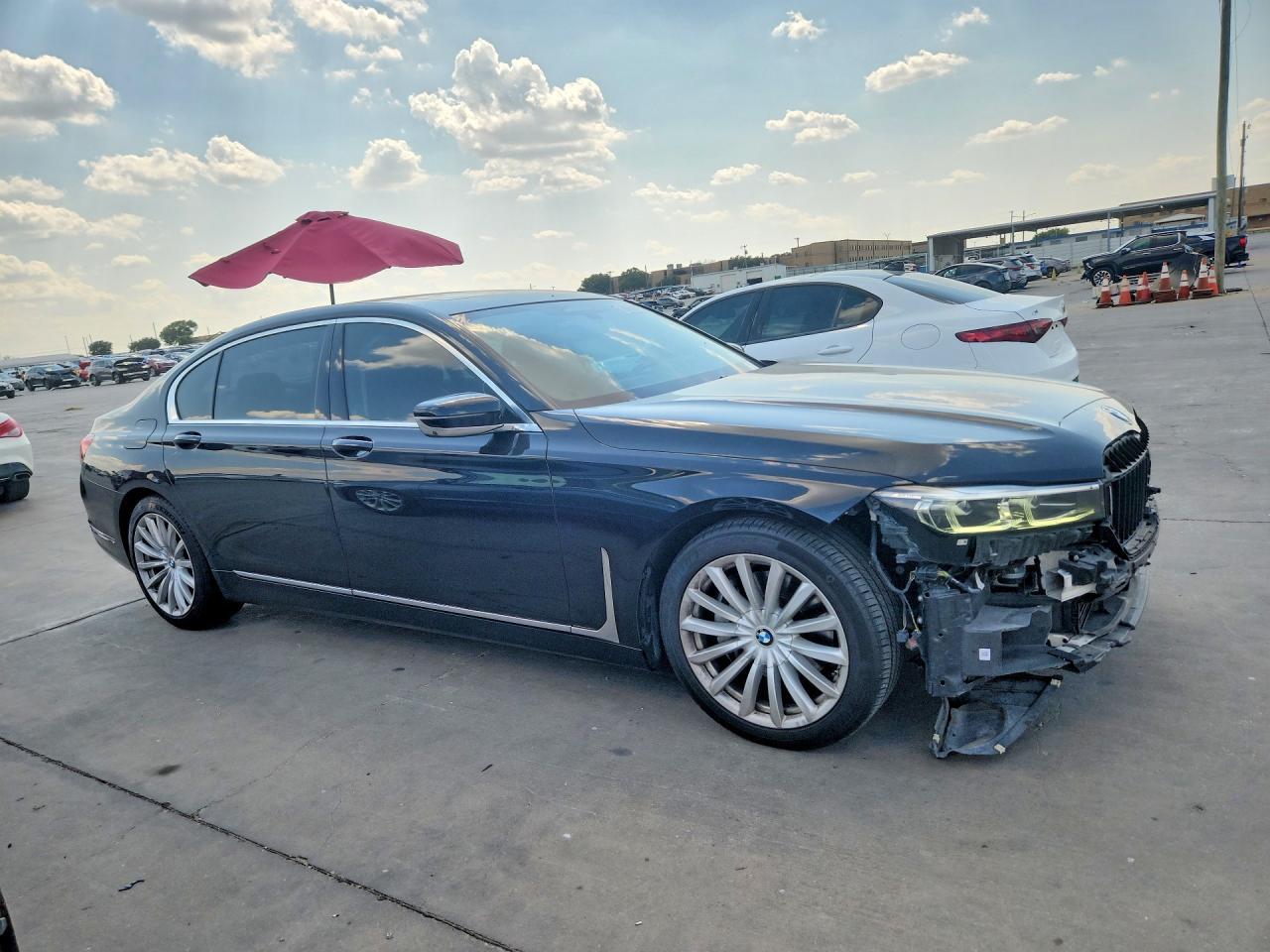 BMW Seria 7 - zdjęcie 4
