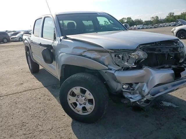 2015 Toyota Tacoma V6 - zdjęcie 13