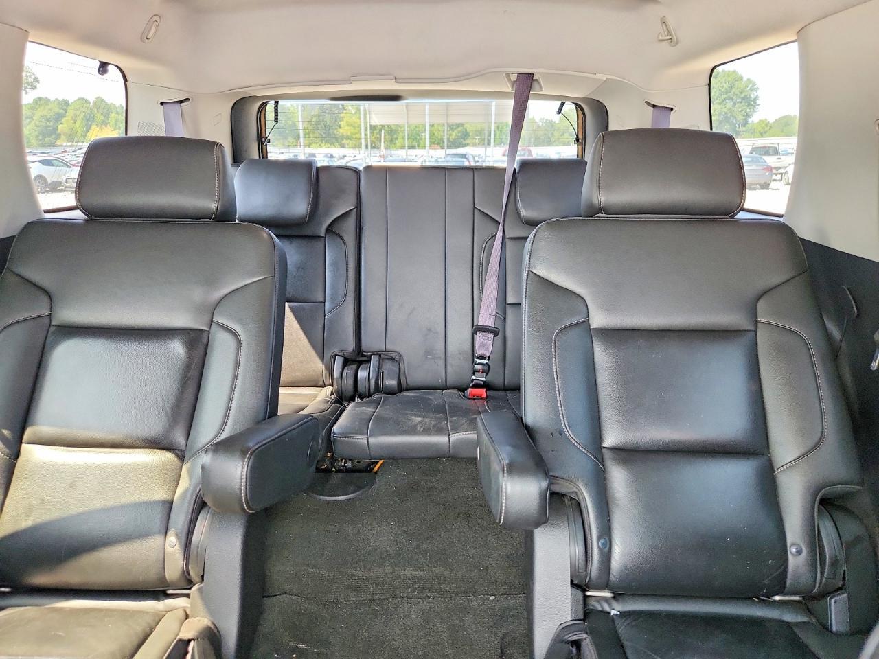 2016 Chevrolet Tahoe - zdjęcie 10