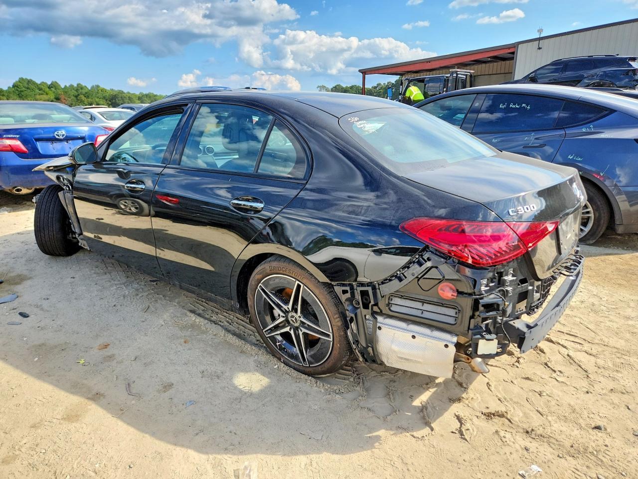 2023 Mercedes-Benz C 300 4Matic - zdjęcie 2