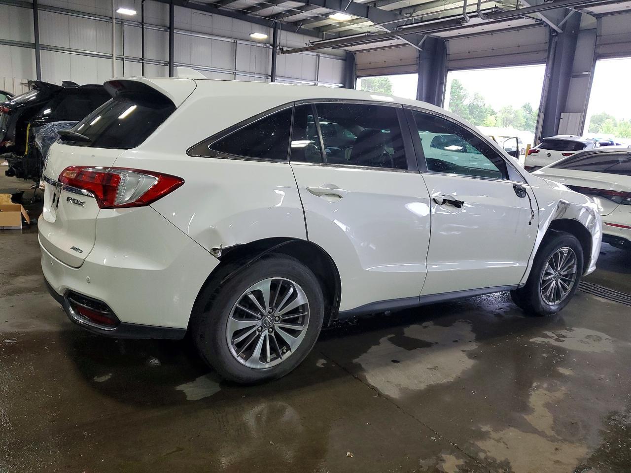 2016 Acura Rdx Advance - zdjęcie 3