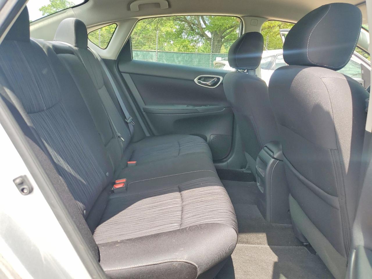 2017 Nissan Sentra Sv - zdjęcie 10